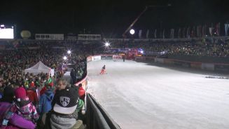 Skispringen in Willingen: Party ohne Schnee