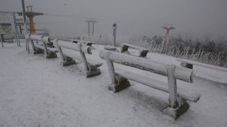 Früher Wintereinbruch: Schnee ‚huscht‘ über Deutschland