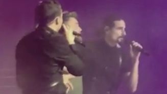 Frühere Rivalen: Backstreet Boys singen für Lance Bass