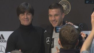 Lukas Podolskis Abschied: ‚Einer der Größten‘ geht